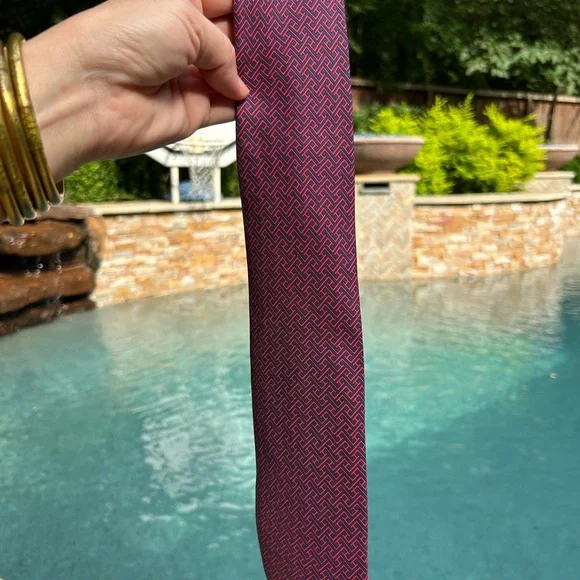 HERMES PARIS Geometric Print Tie Silk France pattern 5293 - Picture 3 of 3